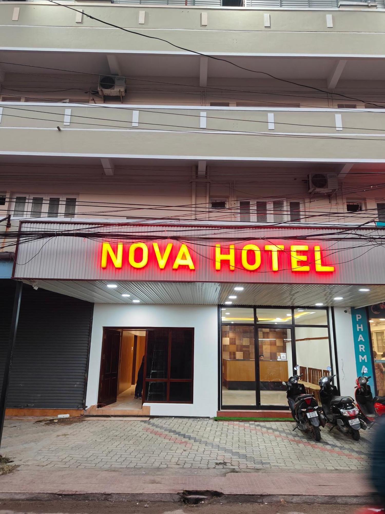 Hotel Nova Kochi Kültér fotó
